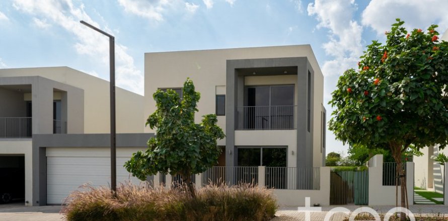 Villa de 4 dormitorios en Dubai Hills Estate, UAE No. 173873