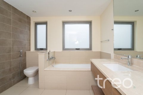 Villa de 4 dormitorios en Dubai Hills Estate, UAE No. 173873 8