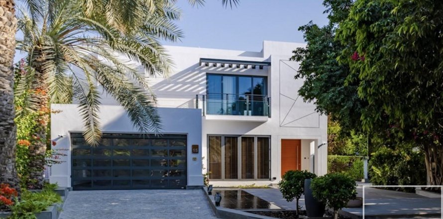 Villa de 6 dormitorios en Jumeirah Islands, UAE No. 199245