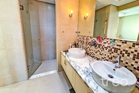 Villa de 4 dormitorios en Legacy, UAE No. 173906 26