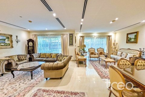 Villa de 4 dormitorios en Legacy, UAE No. 173906 7