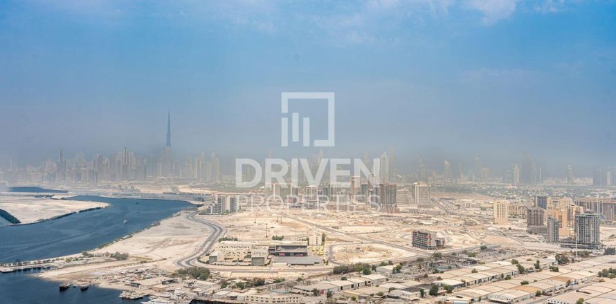 Apartment de 2 dormitorios en Address Harbour Point, UAE No. 190059