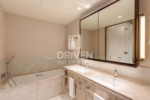 Apartment de 2 dormitorios en Address Harbour Point, UAE No. 190059 16
