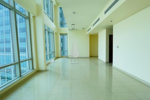2 غرف نوم منزل ذو طابقين في Corniche Road, الإمارات العربية المتحدة رقم 77341 5