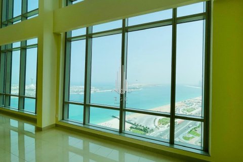 2 غرف نوم منزل ذو طابقين في Corniche Road, الإمارات العربية المتحدة رقم 77341 4