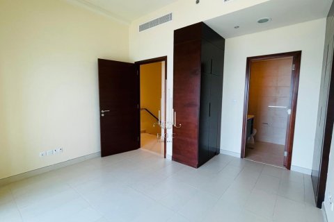 2 غرف نوم منزل ذو طابقين في Corniche Road, الإمارات العربية المتحدة رقم 77341 13