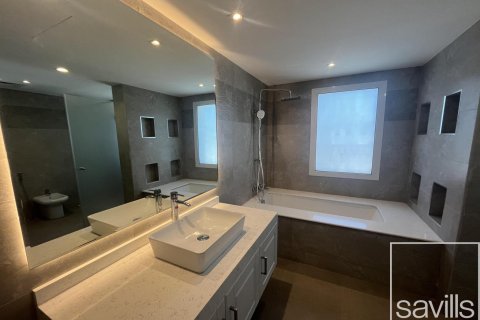 2 bedrooms Villa in Jumeirah Village Triangle, UAE No. 194357 14