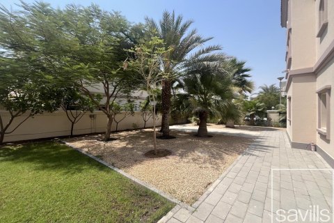2 bedrooms Villa in Jumeirah Village Triangle, UAE No. 194357 10