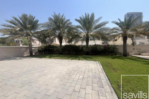 2 bedrooms Villa in Jumeirah Village Triangle, UAE No. 194357 9