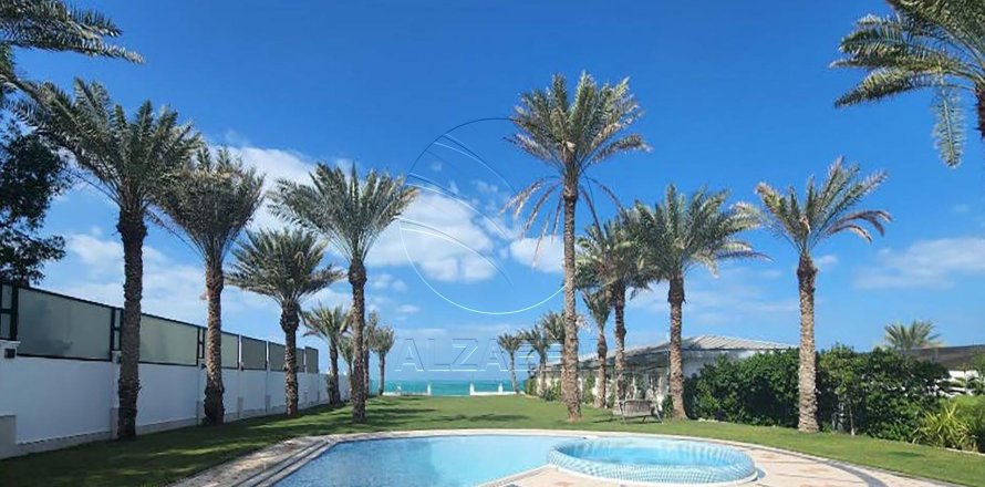 5 bedrooms Villa in Marina Village, UAE No. 91485