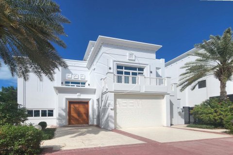 5 bedrooms Villa in Marina Village, UAE No. 91485 12