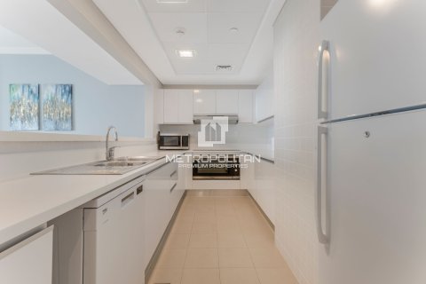 Квартира с 2 спальнями в Джумейра Бич Резиденс, ОАЭ №77389 7