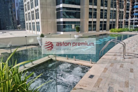 1 bedroom Apartment in Business Bay, UAE No. 140843 16