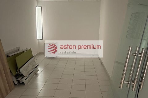 Office de 111m² à Jumeirah Lake Towers, UAE No. 208576 5