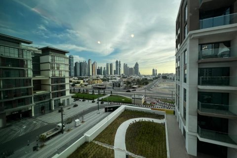 Apartment de 2 dormitorios en City Walk, UAE No. 141173 8