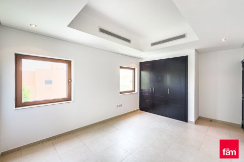 Вилла с 3 спальнями в Al Furjan, ОАЭ №135568 8