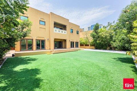 Вилла с 3 спальнями в Al Furjan, ОАЭ №135568 20