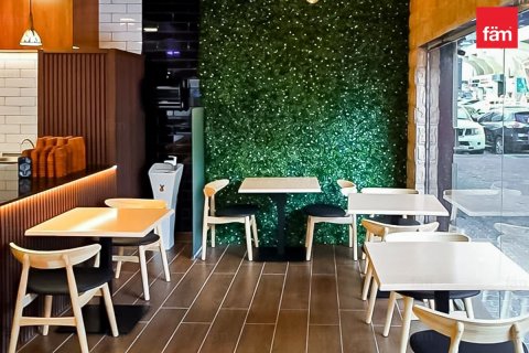 Shop de 87.2m² à Dubai, UAE No. 135569