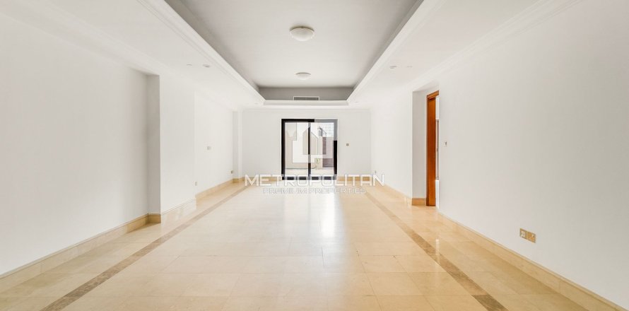 3 bedrooms Townhouse No. 128253