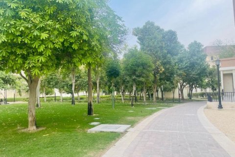 3 bedrooms Apartment in Motor City, UAE No. 154468