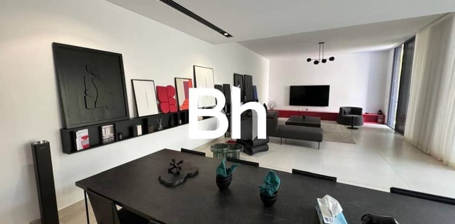 Villa de 4 dormitorios  No. 113232