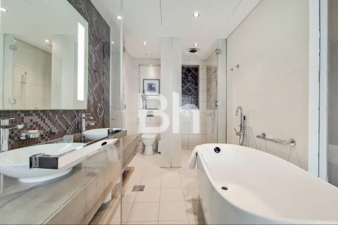 Квартира с 3 спальнями  №113236 16