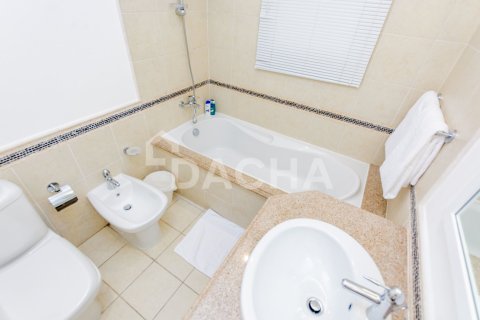 Вилла с 4 спальнями в Canal Cove Villas, ОАЭ №155793 19