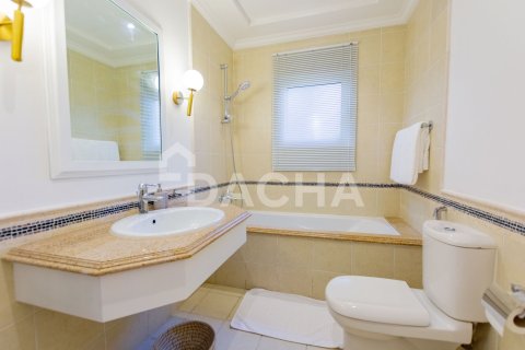 Вилла с 4 спальнями в Canal Cove Villas, ОАЭ №155793 21