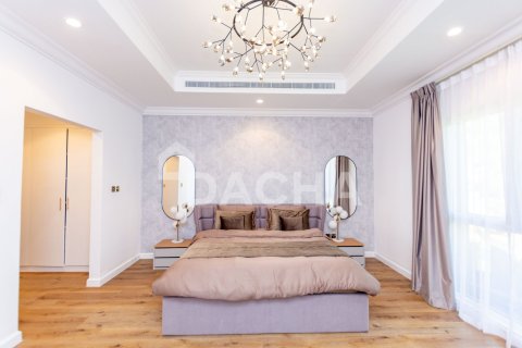 Вилла с 4 спальнями в Canal Cove Villas, ОАЭ №155793 6