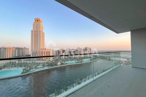 Квартира с 2 спальнями в Palace Residences, ОАЭ №155789