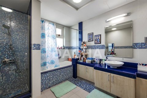 4 bedrooms Penthouse in Shoreline Apartments, UAE No. 155790 21