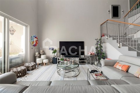 4 bedrooms Penthouse in Shoreline Apartments, UAE No. 155790 13