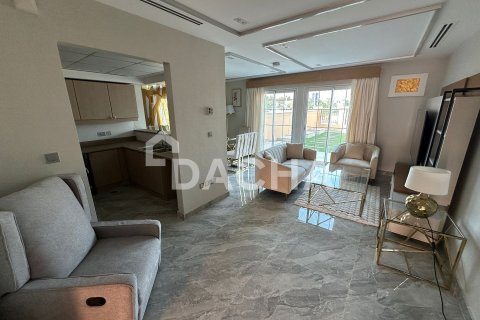 Townhouse de 2 dormitorios en Jumeirah Village Triangle, UAE No. 155792 19