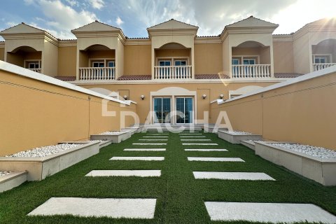 Townhouse de 2 dormitorios en Jumeirah Village Triangle, UAE No. 155792 4