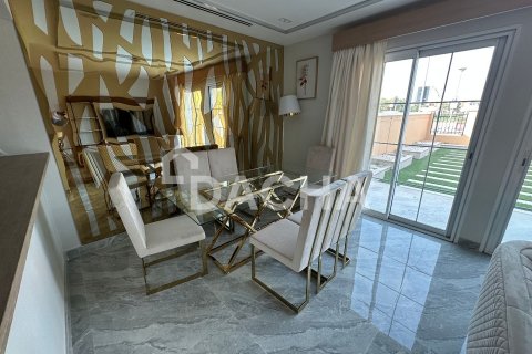 Townhouse de 2 dormitorios en Jumeirah Village Triangle, UAE No. 155792 15