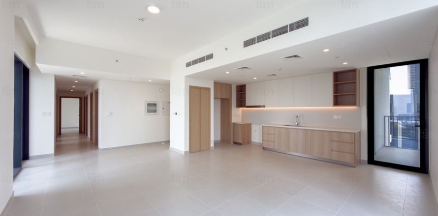 Apartment de 3 dormitorios en Dubai, UAE No. 168439