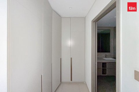 2 bedrooms Apartment in Dubai, UAE No. 168441 9