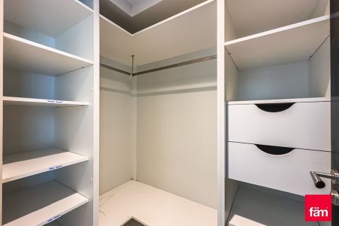 Appartement de 3 chambres à Dubai, UAE No. 163099 10