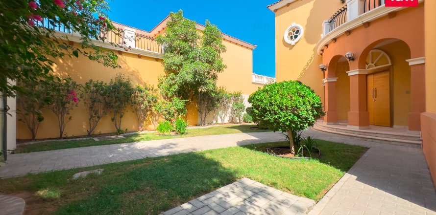 Вилла с 5 спальнями №126215