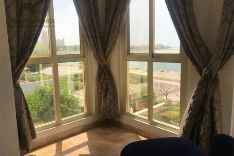 Villa de 4 dormitorios en Al Hamra Village, UAE No. 75673 2