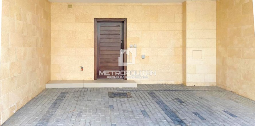 Таунхаус с 3 спальнями №129403