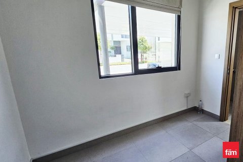 Villa de 4 dormitorios en Al Furjan, UAE No. 162935 5