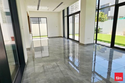 Villa de 4 dormitorios en Al Furjan, UAE No. 162935 18