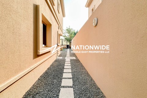 Вилла с 4 спальнями в Абу-Даби, ОАЭ №137615 13