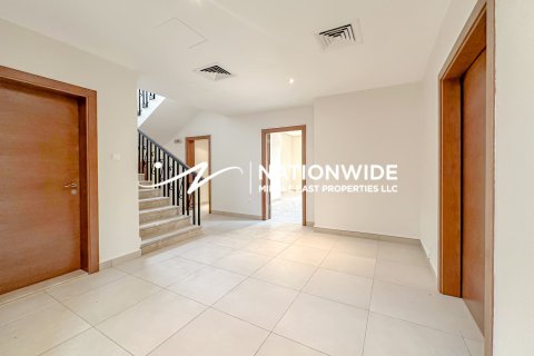 Вилла с 4 спальнями в Абу-Даби, ОАЭ №137615 21