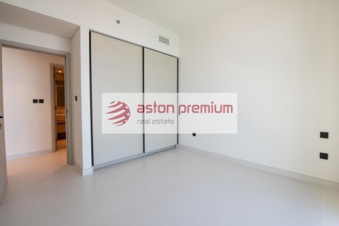 1 bedroom Apartment in EMAAR Beachfront, UAE No. 137619 4