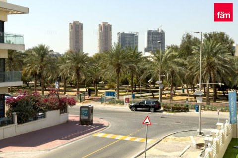 2 bedrooms Apartment in Dubai, UAE No. 145357 21
