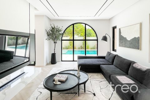 Villa de 6 dormitorios en Aseel, UAE No. 173467 4