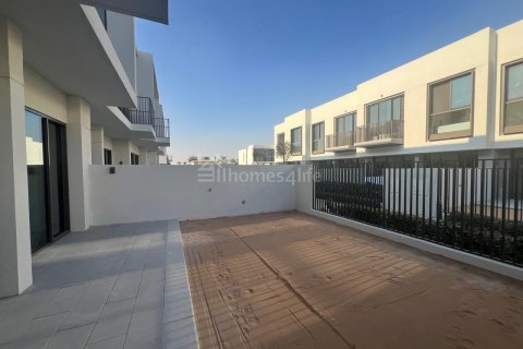 Villa de 3 dormitorios en The Valley, UAE No. 149651 4