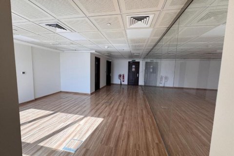 Офис 110м² в Джумейра Лейк Тауэрс, ОАЭ №149645 3